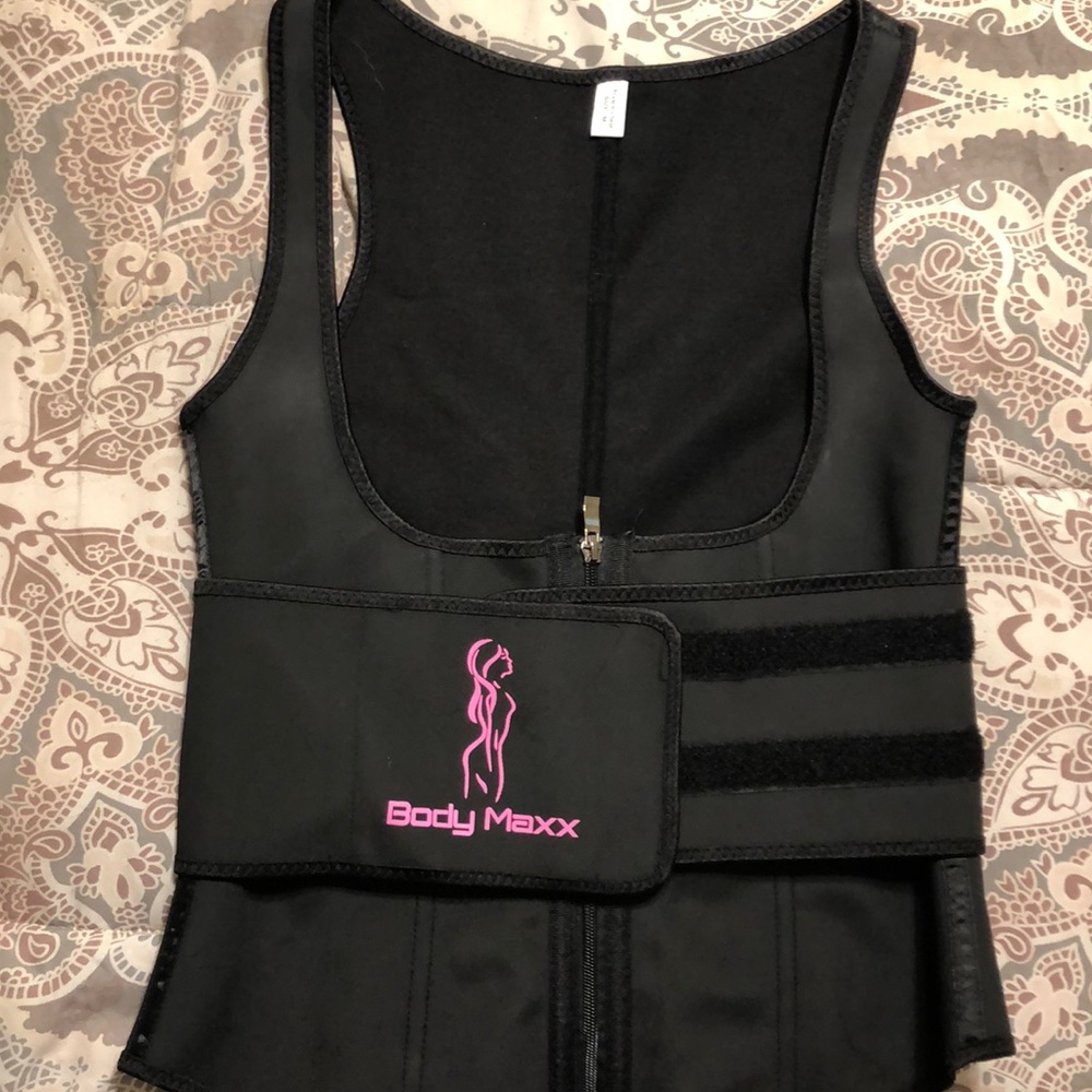 COPY - BodyMaxx Waist trainer/ belt